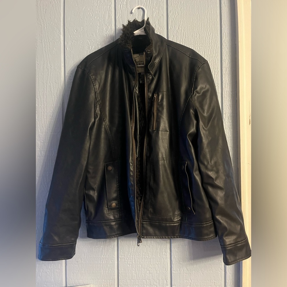 AMERICAN RAG MEN'S BLACK ZIPPERED FAUX LEATHER MOTORCYCLE COAT JACKET SIZE XL